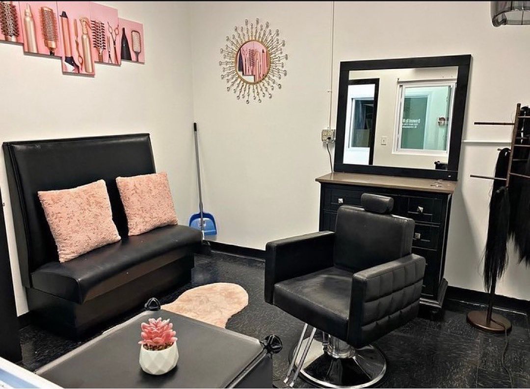 Looking for a space to customize and make your own? Our spacious, unfurnished and furnished suites are perfect for beauty professionals to make their mark.

Our fully furnished suites come equipped with a: 

✅ Luxurious Lexus Shampoo unit
✅ Pibbs 515 Kwik wall mounted dryer
✅ Icon all purpose chair
✅ Miami styling station
✅ Mirror 
✅ Floor mat

Some of our amenities include:
🔻24/7 access to your suite
🔻Security Cameras
🔻Prime location in Marietta
🔻Suite customization
🔻Washer/Dryer available free of charge
🔻Lobby/Waiting area
🔻Ample Parking
🔻We offer 6 month & 1 year lease terms
🔻Free Wifi… and more! @encoresalonsuites