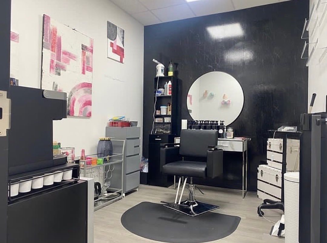 🚨 www.EncoreSalonSuites.com 🚨 One of Atlanta’s Premier Salon Suites. Come and be your own boss! Lease a SUITE! @encoresalonsuites