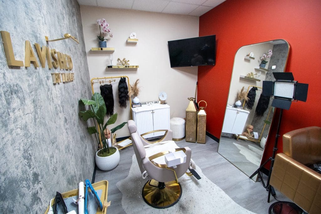 See how your salon suite transformation can help you in the Atlanta beauty market with client attraction with your salon decor. Encore Salon Suites is the highest rated salon suite provider in the Atlanta, GA area. Sandy springs, Marietta, Woodstock, and Atlanta. Hair salon suites for rent, salon suite rentals