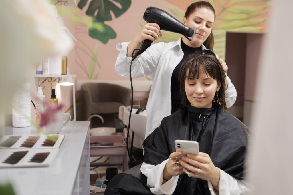 Encore Salon Suites is the top provider of salon suites in the Atlanta area. Offering beauty professionals salon suites for rent in Marietta and Sandy Springs, they are able to run their independent beauty business on their terms. Encore's hair salon suites for rent in Sandy Springs are perfect for hair stylists, med spa nurses, nail technicians, lash technicians, and so many more can all find the perfect salon suites in Atlanta. Salon suites near East Cobb, Marietta salon suites, salon studios in Sandy Springs, Salon suites near vinings, Dunwoody salon suites, salon studios for rent in Marietta, Woodstock salon suites. salon experience in Sandy Springs, salon service, luxury suite