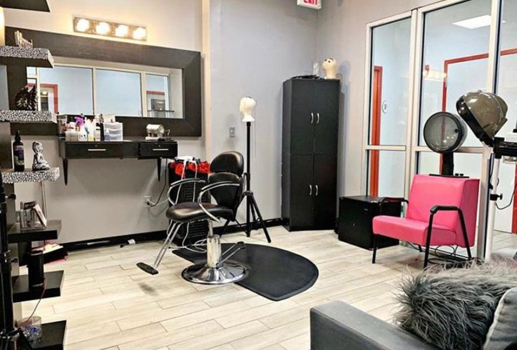 Learn how to do beauty brand building with social media marketing, client retention, and business growth. Encore Salon Suites is the top salon suites in the Atlanta, GA. Sandy springs hair salon suites, salon studios in Marietta, Atlanta Salon suites, Salon suites in Woodstock. 